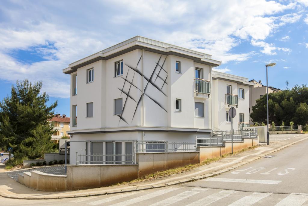 Apartments Lapis Premantura Eksteriør bilde